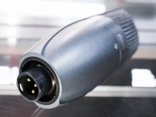 Shure - Beta 27 Supercardioid Large Diaphragm Condenser Microphone 2